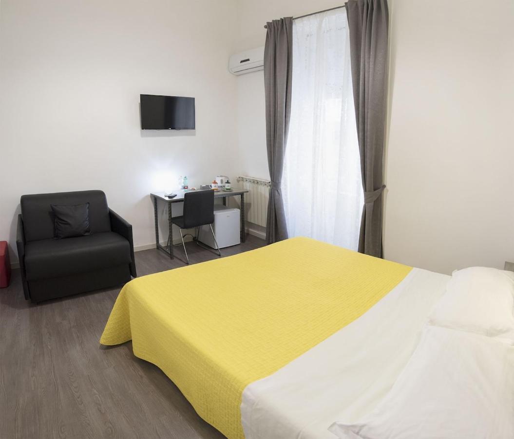 Donna Luisa Bed & Breakfast Napoli Bagian luar foto