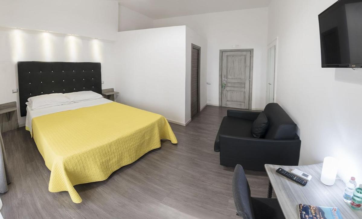 Donna Luisa Bed & Breakfast Napoli Bagian luar foto