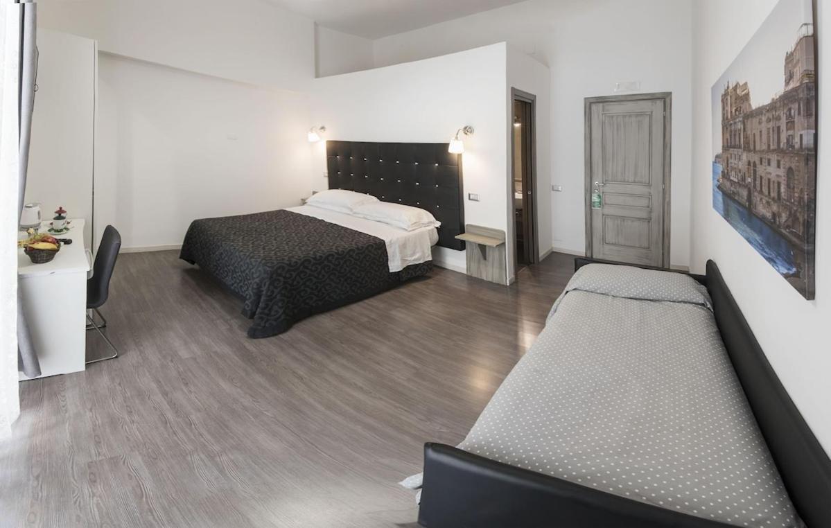 Donna Luisa Bed & Breakfast Napoli Bagian luar foto